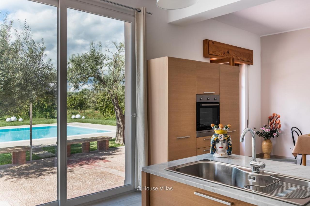 House&Villas - Villa Zagara Bianca Floridia Exterior photo